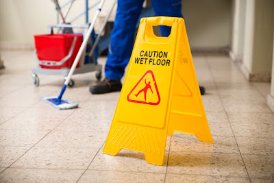 mopping2Bwet2Bfloor